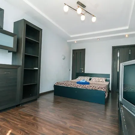 Apartment On Henerala Zhmachenka