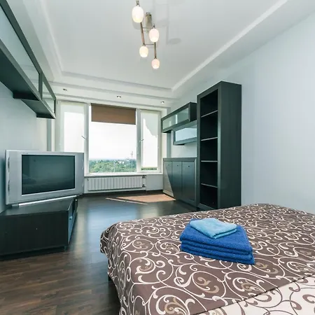 Apartment On Henerala Zhmachenka Kiew